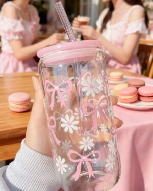 Bow & Daisy Glass Can With Pink Lid & Straw, Cute Women's Drinkware, 16oz For Iced Coffee, Boba, Soda, Picnic Drinks. Adorable Pink Bows And White Daisies Print, Practical Pink...