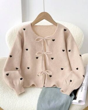 Muvela Women's Casual Elegant Knitted Cardigan With Heart Embroidery, Suitable For Autumn/Winter